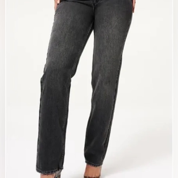 Good American Jeans - Picture 3 of 3